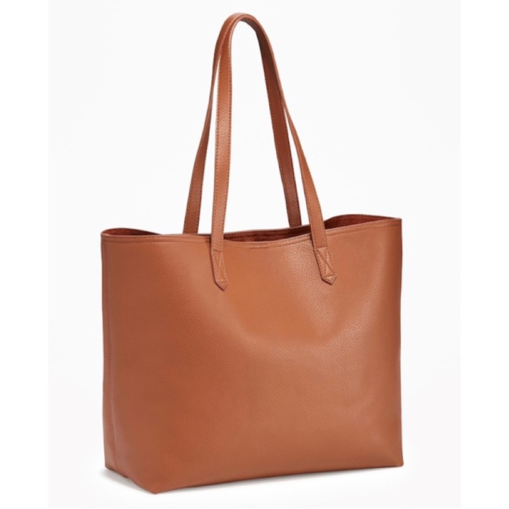 🆕Faux-Leather Tote🆕